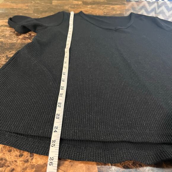 Amazon Short Sleeve Waffle Weave Top - Picture 8 of 9